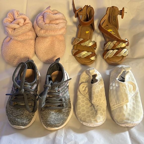 Girls size 5 and 6 shoe bundle - Picture 1 of 11